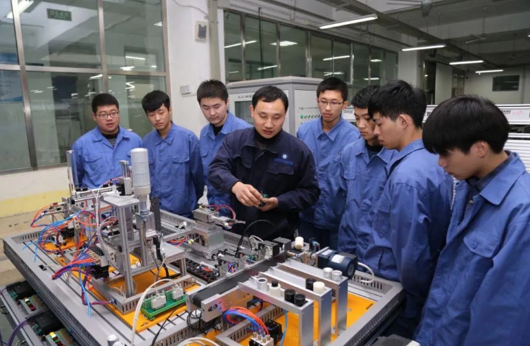 最全！振寧學校招生專業介紹之機械電氣設備銷售專業詳解